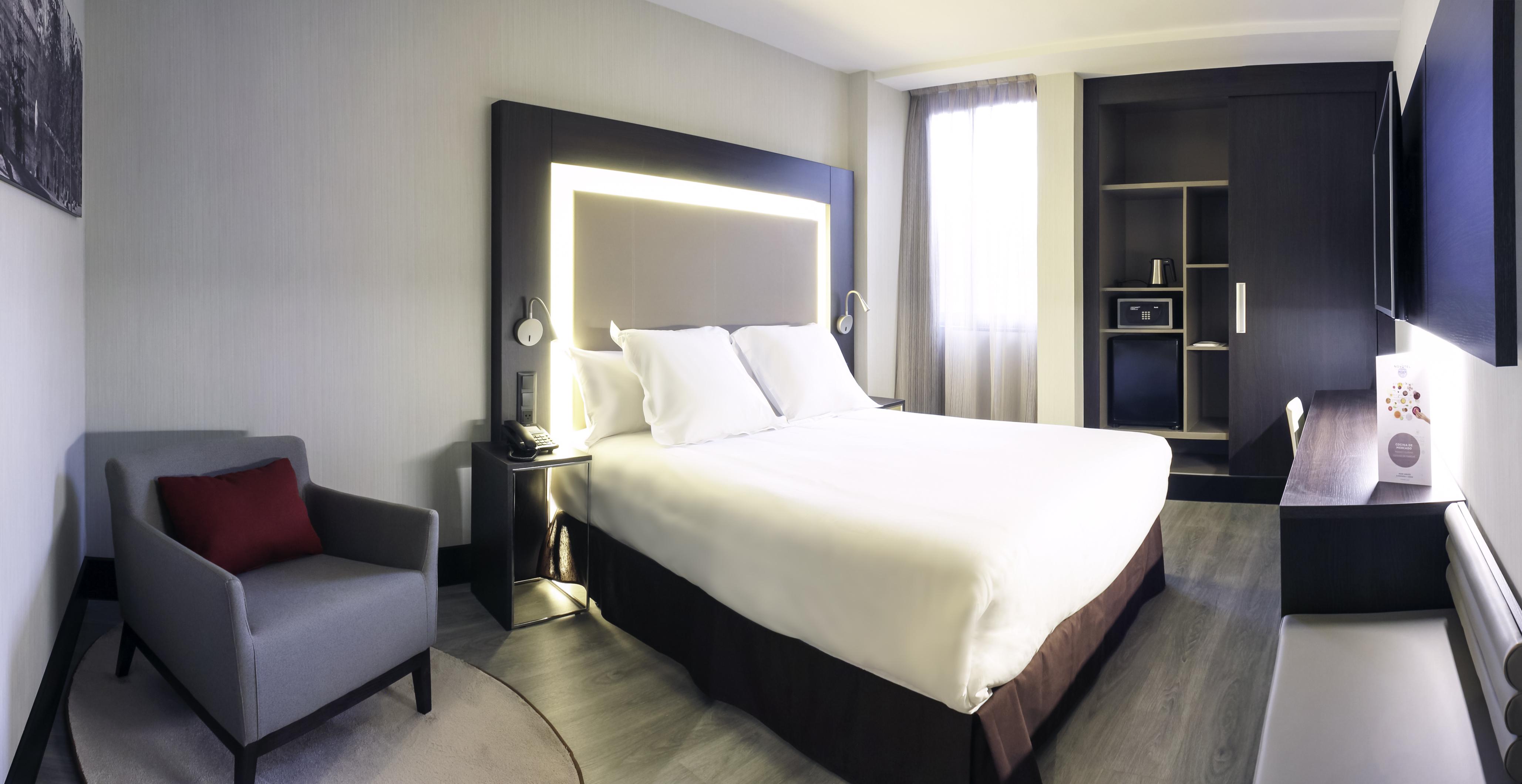 Novotel Madrid Center Esterno foto